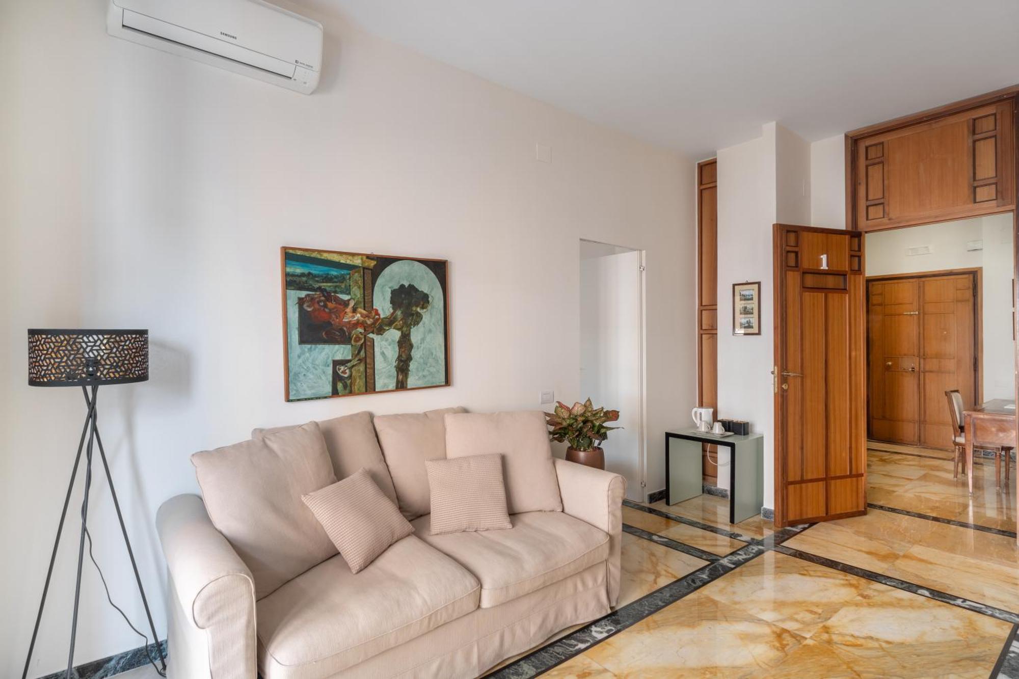 Starhost - Golden Suite Salerno Exterior foto