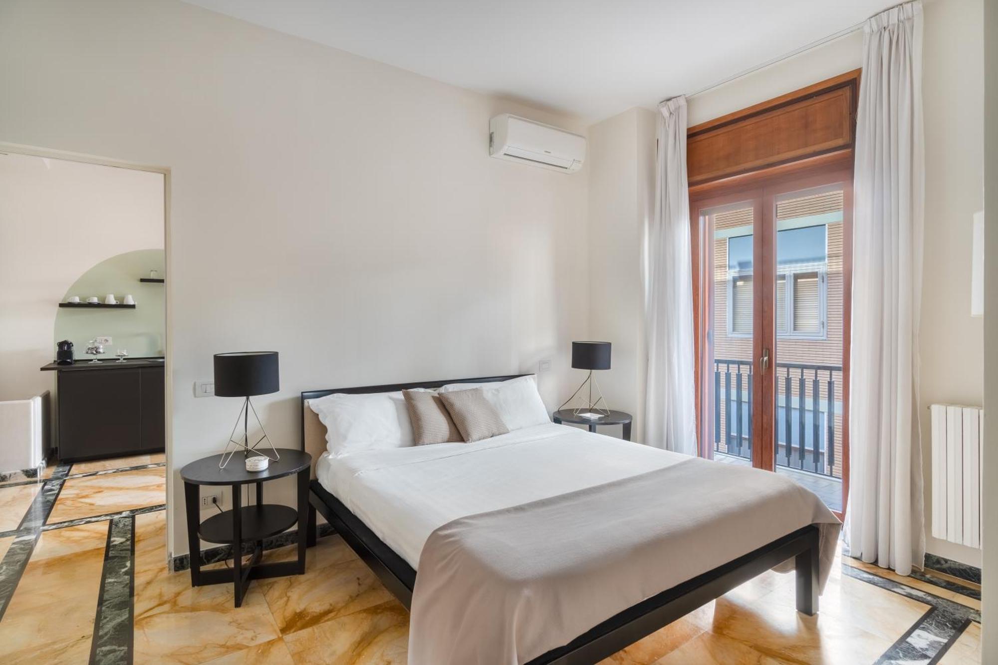 Starhost - Golden Suite Salerno Exterior foto