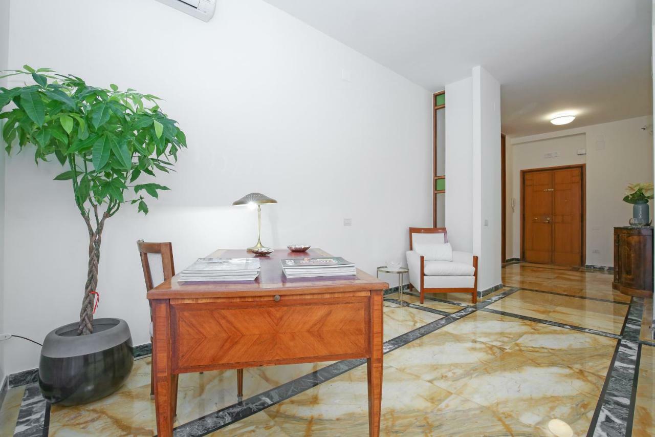 Starhost - Golden Suite Salerno Exterior foto